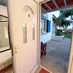 Anna Andros Apartment *