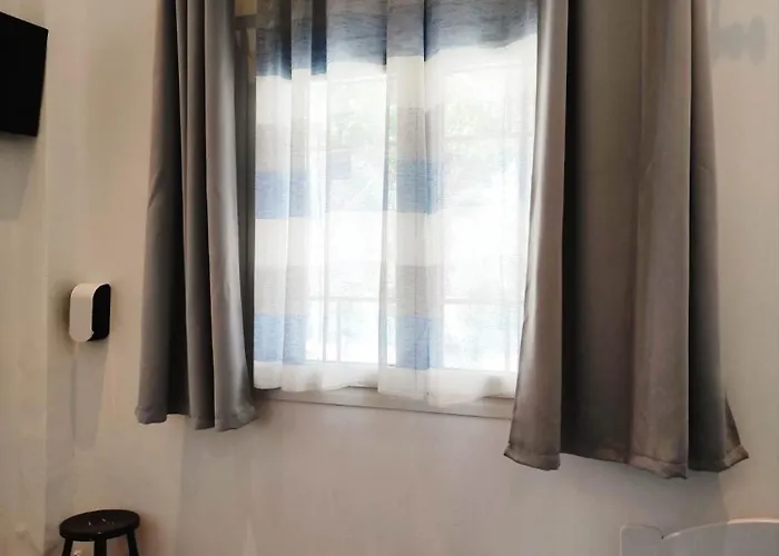 Anna * Áyios Pétros