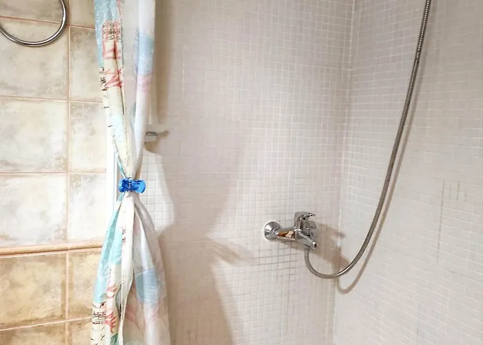 Anna * Áyios Pétros