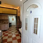 Anna Andros Áyios Pétros