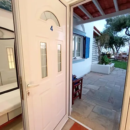Anna Andros Apartment *